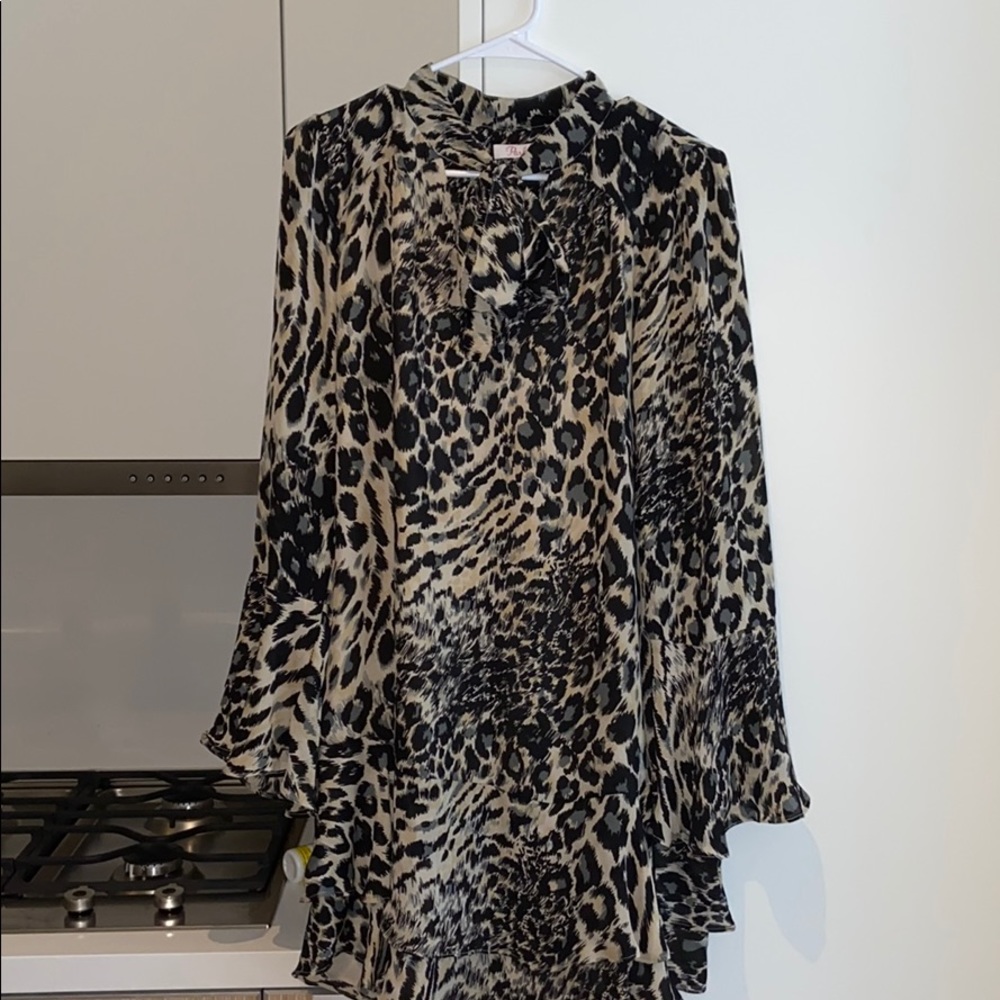 Parker swing dress leopard size large